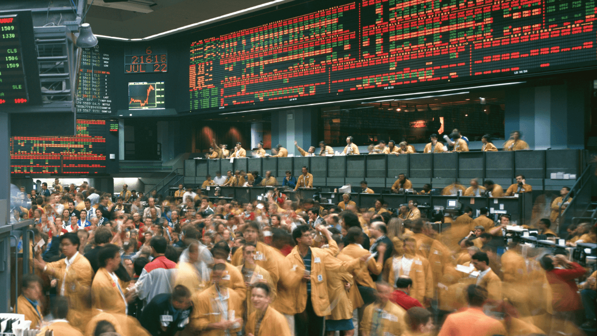 AI Trading: What Artificial Intelligence Does For Trading Stock